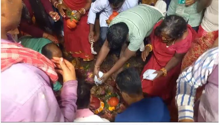 Baba Basukinath temple decorated for Mahashivratri, crowd of devotees gathered