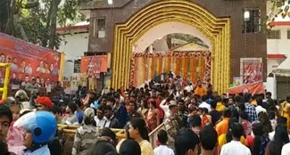 Crowd of devotees gathered in the hill temple of Ranchi on Mahashivratri