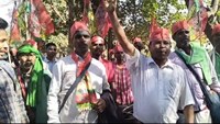Samajwadi Party took out a foot march regarding the demands, BGR company banned overloading operations with dumper vehicles - Gupin Hembram