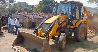  In Bhojudih of South Eastern Railway Adra Division, encroachment was freed by running a bulldozer on the railway land