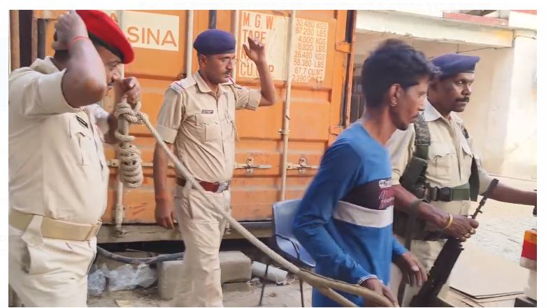 jamshedpur mai bachi ke saath ashlil harkat 