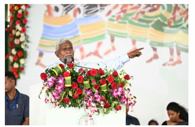 chaibasa mai cm ne degree college ki rakhi aadharshila 