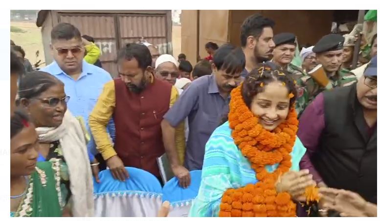 kalpana soren ka giridih daura jaari 