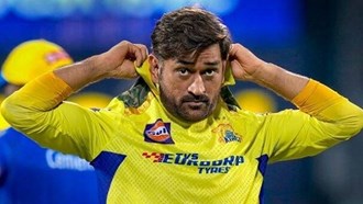 Mahendra Singh Dhoni Left the captaincy of Chennai Super Kings