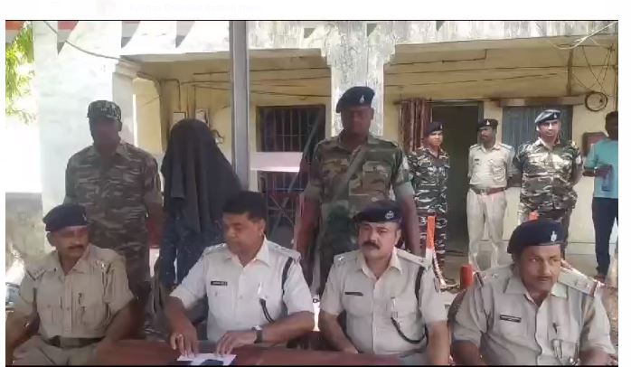 aparadj ke khilaf police sakhta 