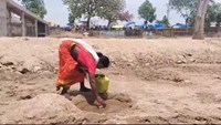 Water crisis started deepening: There was an outcry due to water shortage in Garhwa, problems increased due to drying up of rivers and streams.