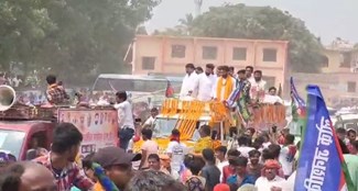 Chirag Paswan did road show in Khagaria