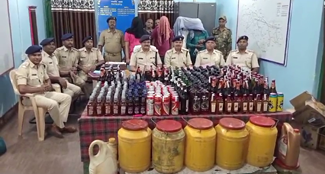 Action against drug smugglers: Huge quantity of liquor recovered in Ramgarh, 4 businessmen arrested