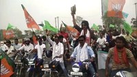 Loksabha Chunav 2024: Raja Peter takes out bike rally in Bundu, appeals to support Arjun Munda