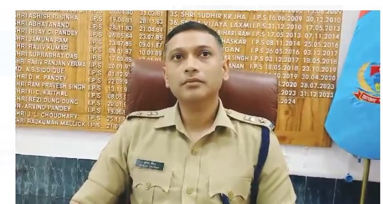 sahebganj sp ne poling buthon ka kiya nirikshan 