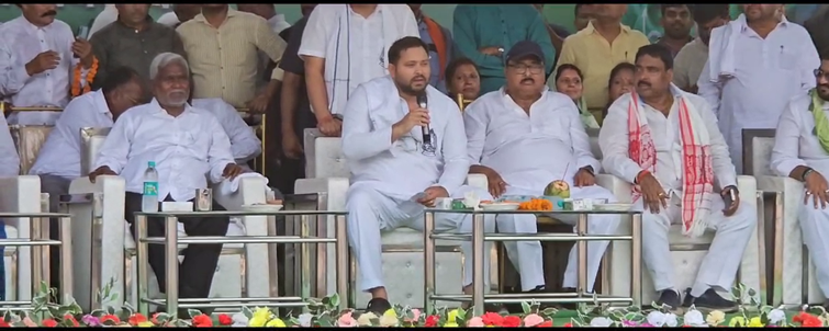 Tejashwi roars in Giridih: calls PM Modi the most liar Prime Minister of the country, appeals to vote in favor of Kalpana Soren