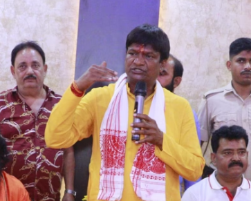 बीजेपी के धनबाद लोकसभा प्रत्याशी ढुलू महतो कांग्रेस के पूर्व जिलाध्यक्ष ...