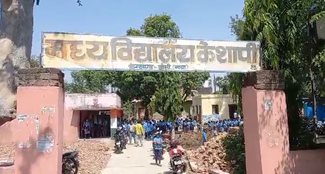  Two room school in Gaya, Bihar, office in one and classroom in the other