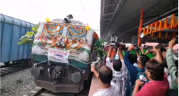 Rail service restored again on Jhanjharpur Laukaha railway line