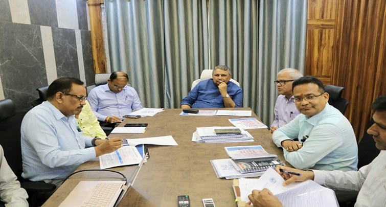  Review meeting held in Water Resources Department