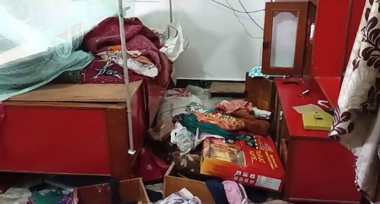  Teacher couple taken hostage and looted in Bhagalpur