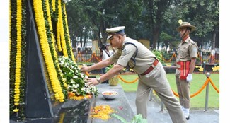 ranchi mai police sansamaran diwas per pared ka aayojan 