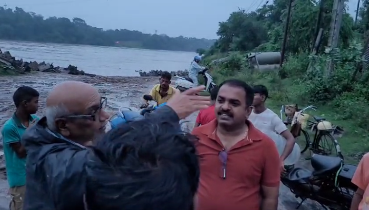 Officials from flood affected areas visited the coastal area to take measures to prevent floods