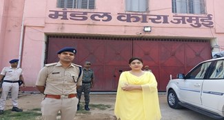  DM and SP raided Jamui Mandal Jail