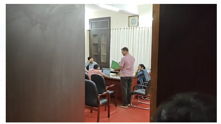 bokaro dc office pahunchi ed ki team 