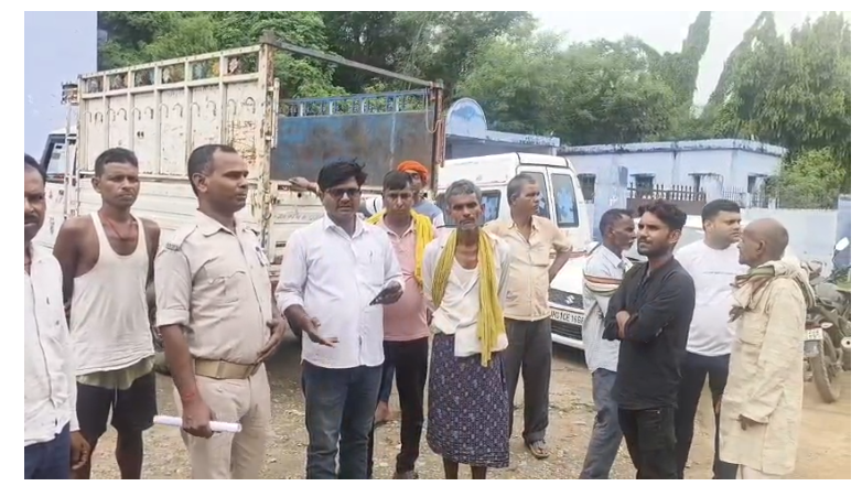 rohtas mai dardanaak sadak hadsa