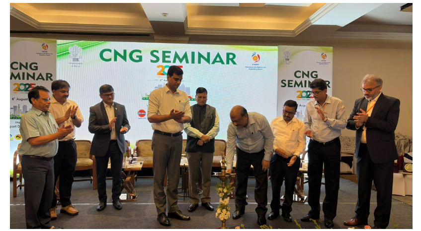 bihar mai swachha indhan ko barhawa dene per jore 