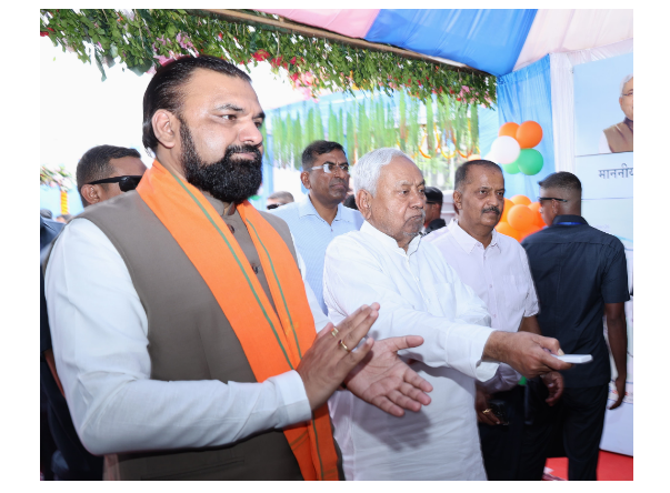 cm nitish ne kiya karoron ki yojnaon ka shilanyas