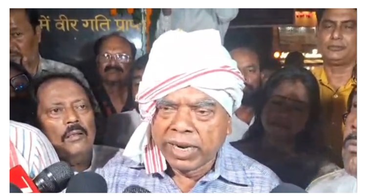 ranchi mai congress ne nikala candle march 