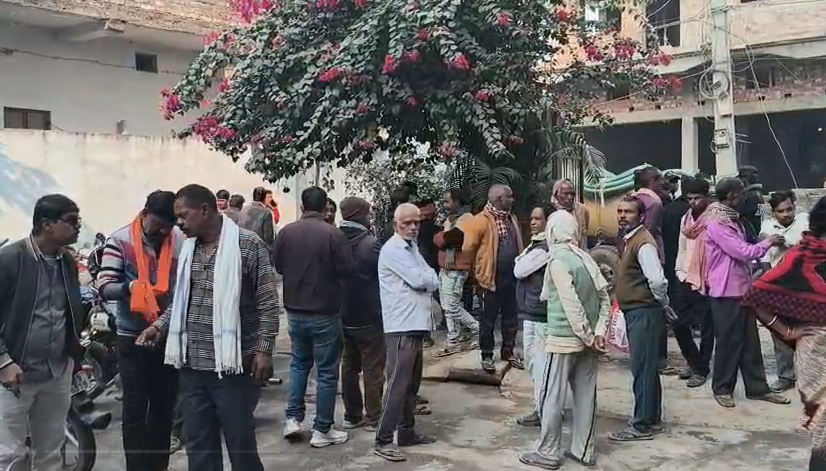 The family members made serious allegations against the police for beating them to death.