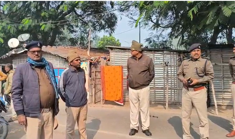 Constable's body found in suspicious condition at Saharsa railway station, was posted in Madhepura police line.