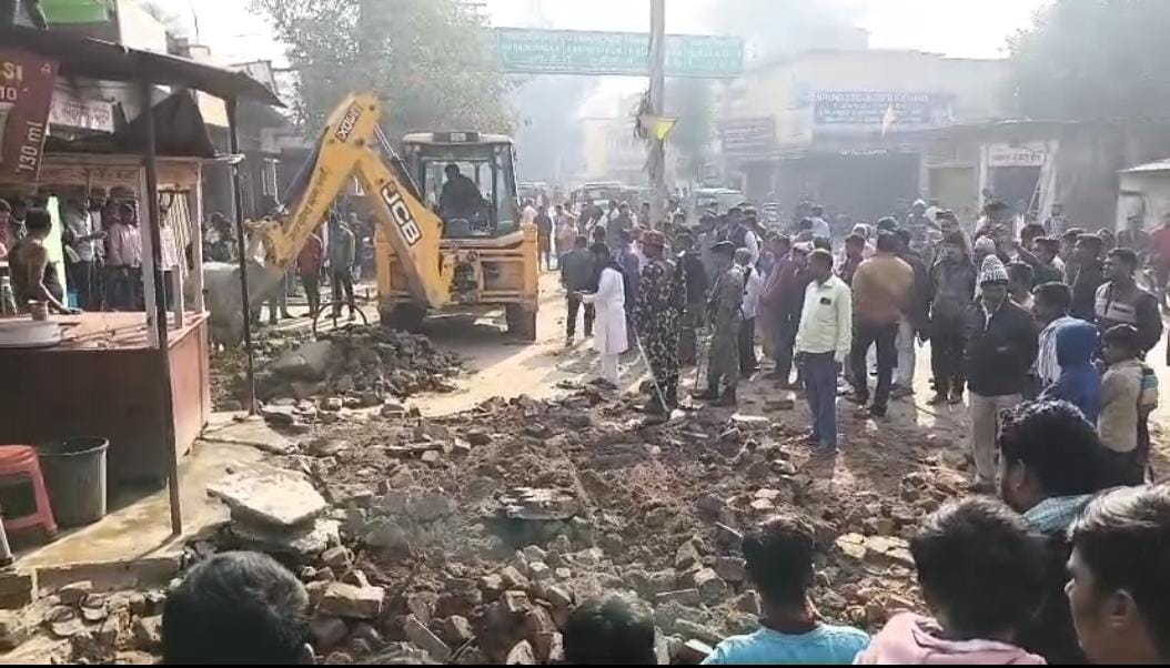 Action against encroachment in Mahnar