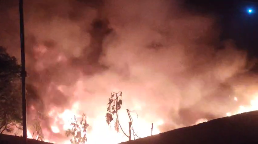 A massive fire broke out in a tire scrap shop on NH-19, the fire was brought under control with immediate action of the fire brigade.