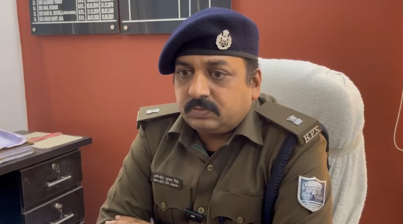 Panic erupted in the police department; the SP took action.