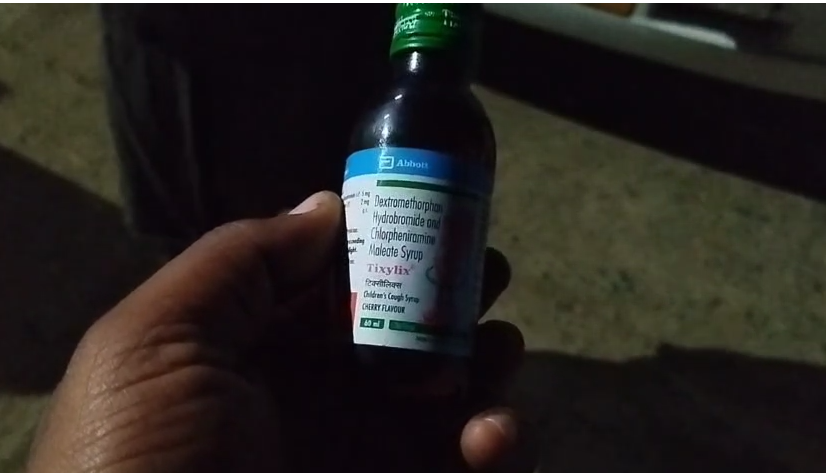 A one-and-a-half-year-old girl died in Koderma after consuming cough syrup, causing panic in the area.