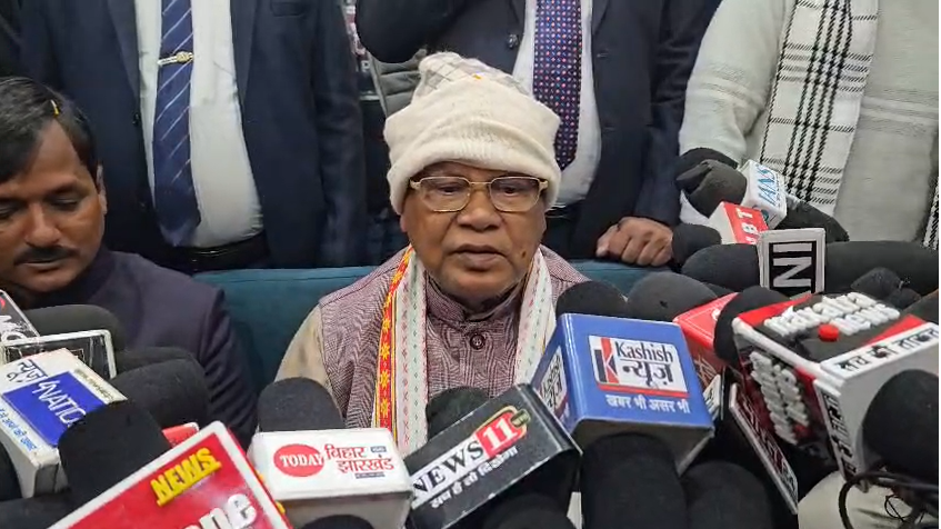 Jitan Ram Manjhi came out in support of Nitish Kumar in the female doctor controversy, saying, "The Chief Minister is not some 22-year-old kid."