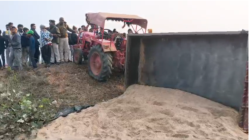 A sand-laden tractor ran over two people, killing both of them. The incident caused chaos and grief among their families