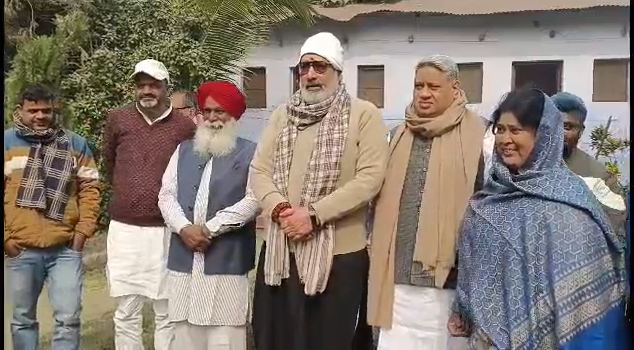 Minister Giriraj Singh visited a Gurdwara on Veer Bal Diwas; he also criticized AAP and Congress.