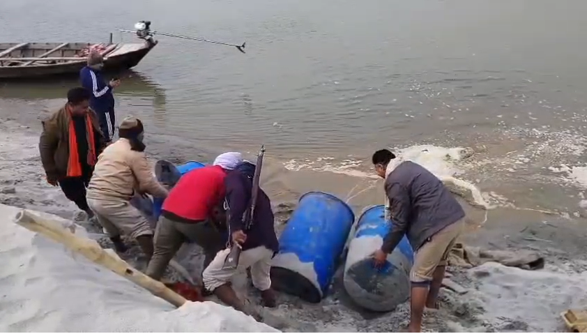 A large quantity of locally produced liquor was destroyed and poured into the Ganges River.
