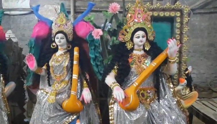 Preparations for Basant Panchami in full swing, worship of Goddess Saraswati celebrated in Jamshedpur