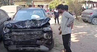 Speeding car crushes four people in Jharia, accused driver handed over to police