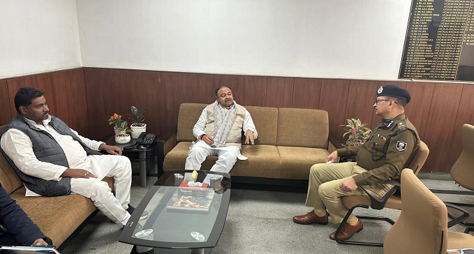 Minister Santosh Kumar Singh met DGP regarding the famous Badal murder case.