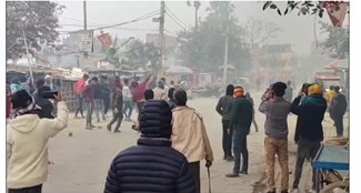 darbhanga mai police aur public mai jharap