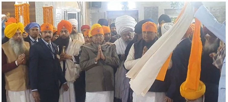 bihar ke cm nitish kumar pahunche patna sahib 