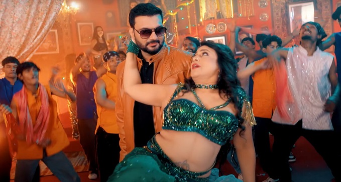 After Bangliniya with Khesarilal Yadav actress Pakhi Hegde and Prithvi Tiwari explosive song goes viral