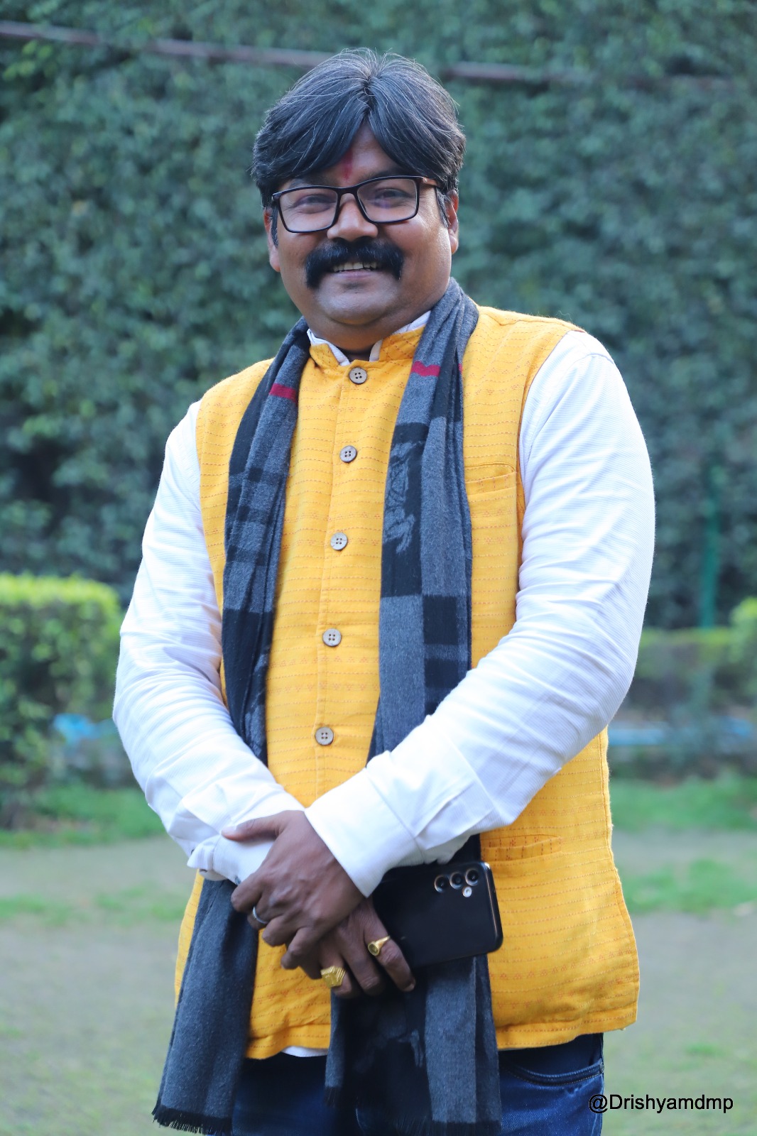 Dr. Vibhay Kumar Jha visited Babubarhi assembly constituency, met people and discussed schemes
