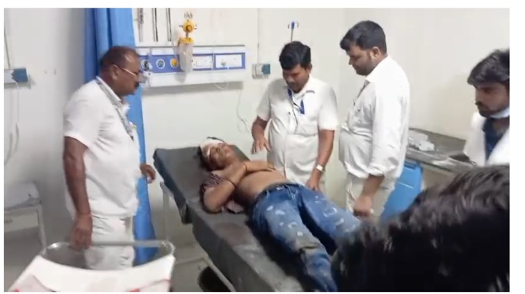 siwan mai aapsi vivad mai chali goli 