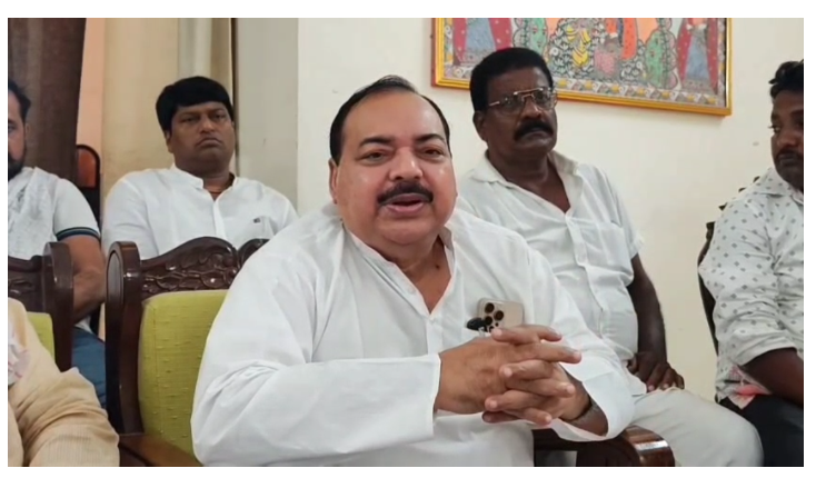 rjd neta fatmi ne kendra sarkaar per sadha nishana