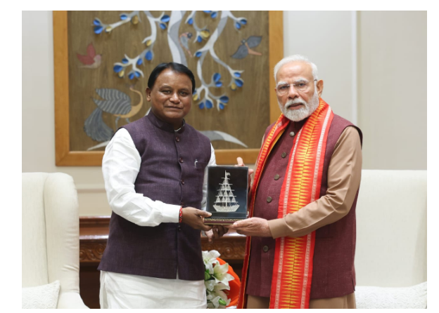 pm narendra modi se odisha ke cm ne ki mulakaat
