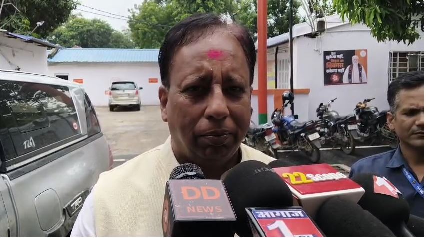 Said-Tejaswi Yadav can take Lalu ji's throne, but does not have public support