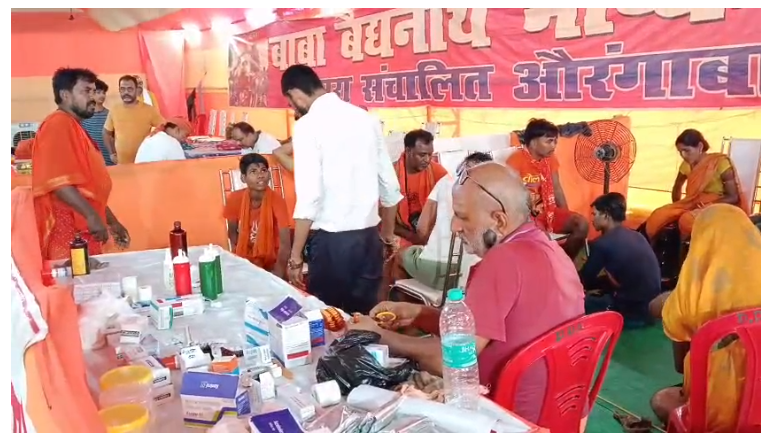 deoghar ke kanwariya path per aurangabad seva shivir 